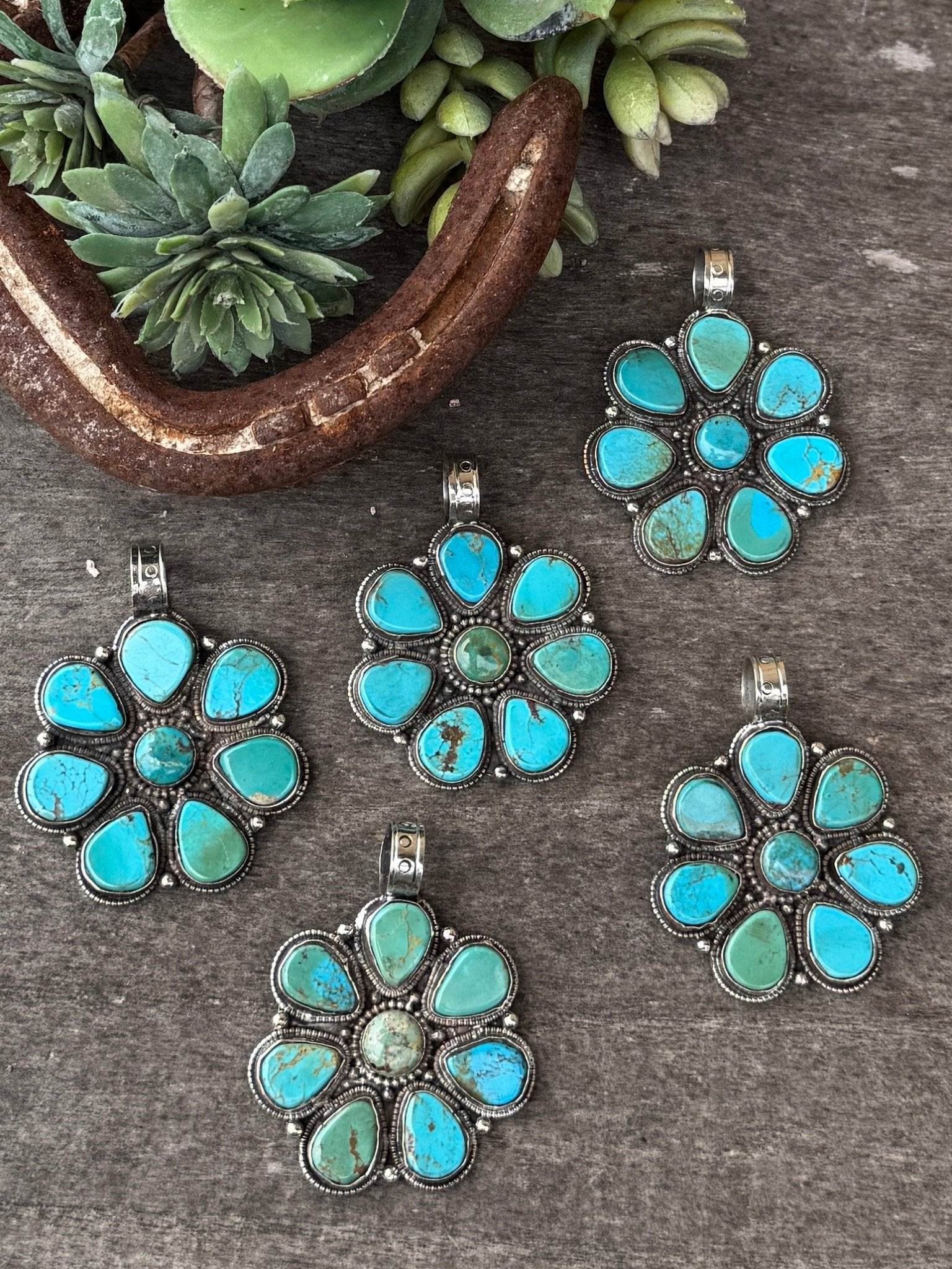 Kingman Round Cluster Pendent - Cowgirls & City Chics