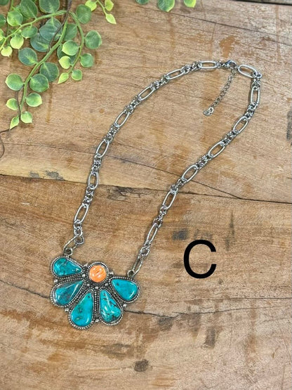 Kingman & Spiny Cluster Pendent Necklace - Cowgirls & City Chics