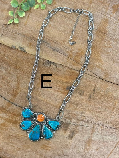 Kingman & Spiny Cluster Pendent Necklace - Cowgirls & City Chics
