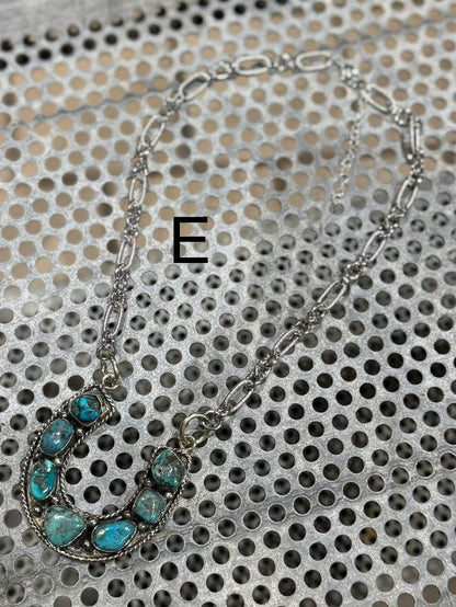 {Lucky} Kingman Horseshoe Necklace - Cowgirls & City Chics