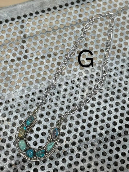{Lucky} Kingman Horseshoe Necklace - Cowgirls & City Chics