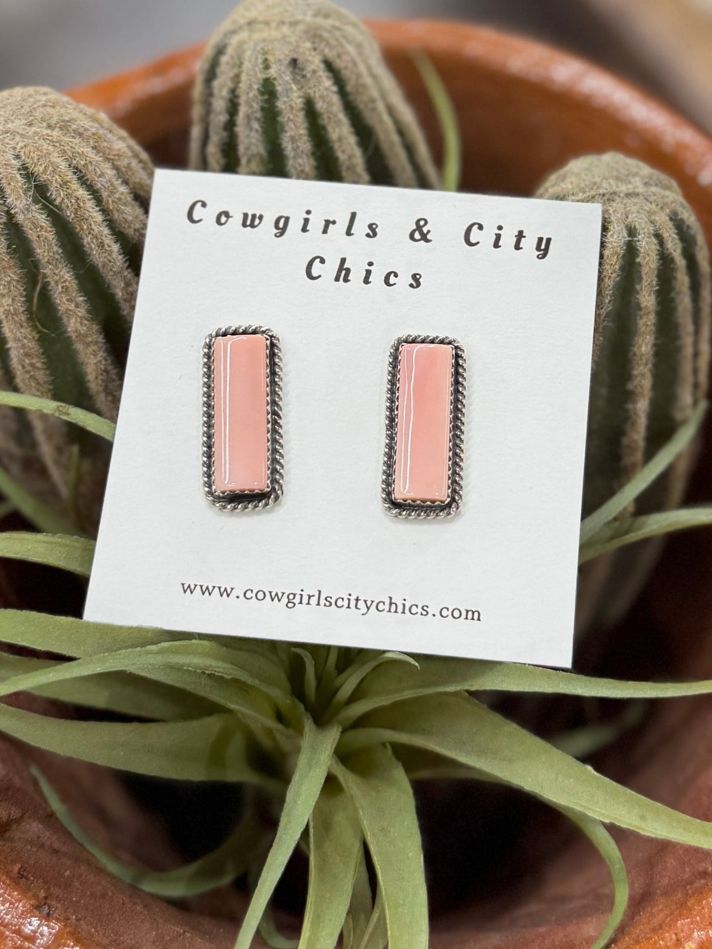 Pink Conch Bar Earrings - Cowgirls & City Chics