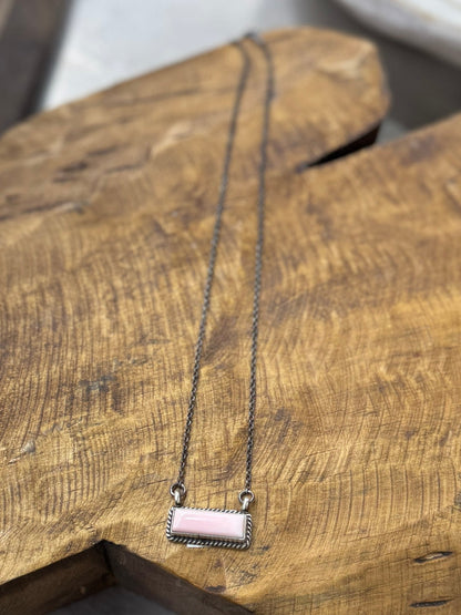 Pink Conch Bar Necklace - Cowgirls & City Chics