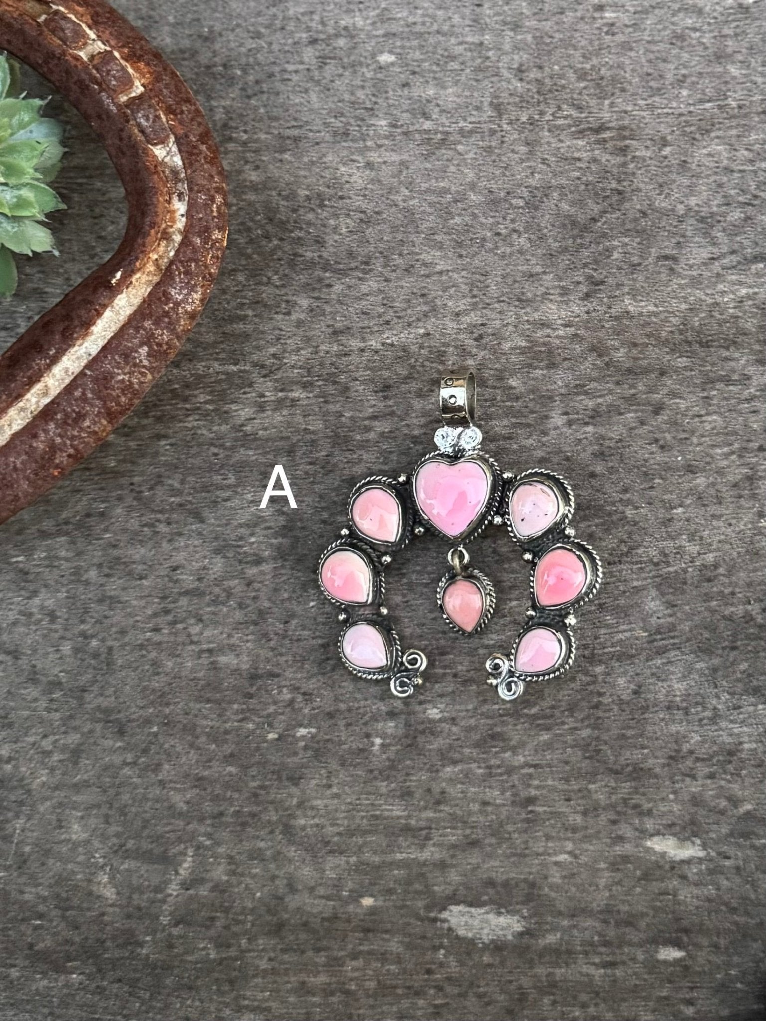 Pink Conch Blossom Pendent - Cowgirls & City Chics