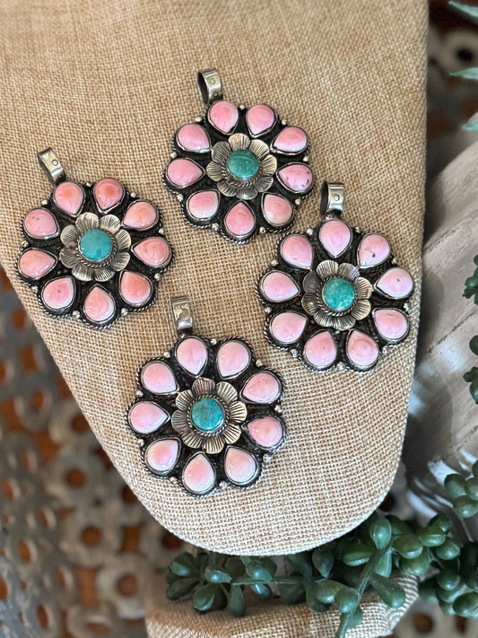 Pink Conch Cluster Pendent - Cowgirls & City Chics
