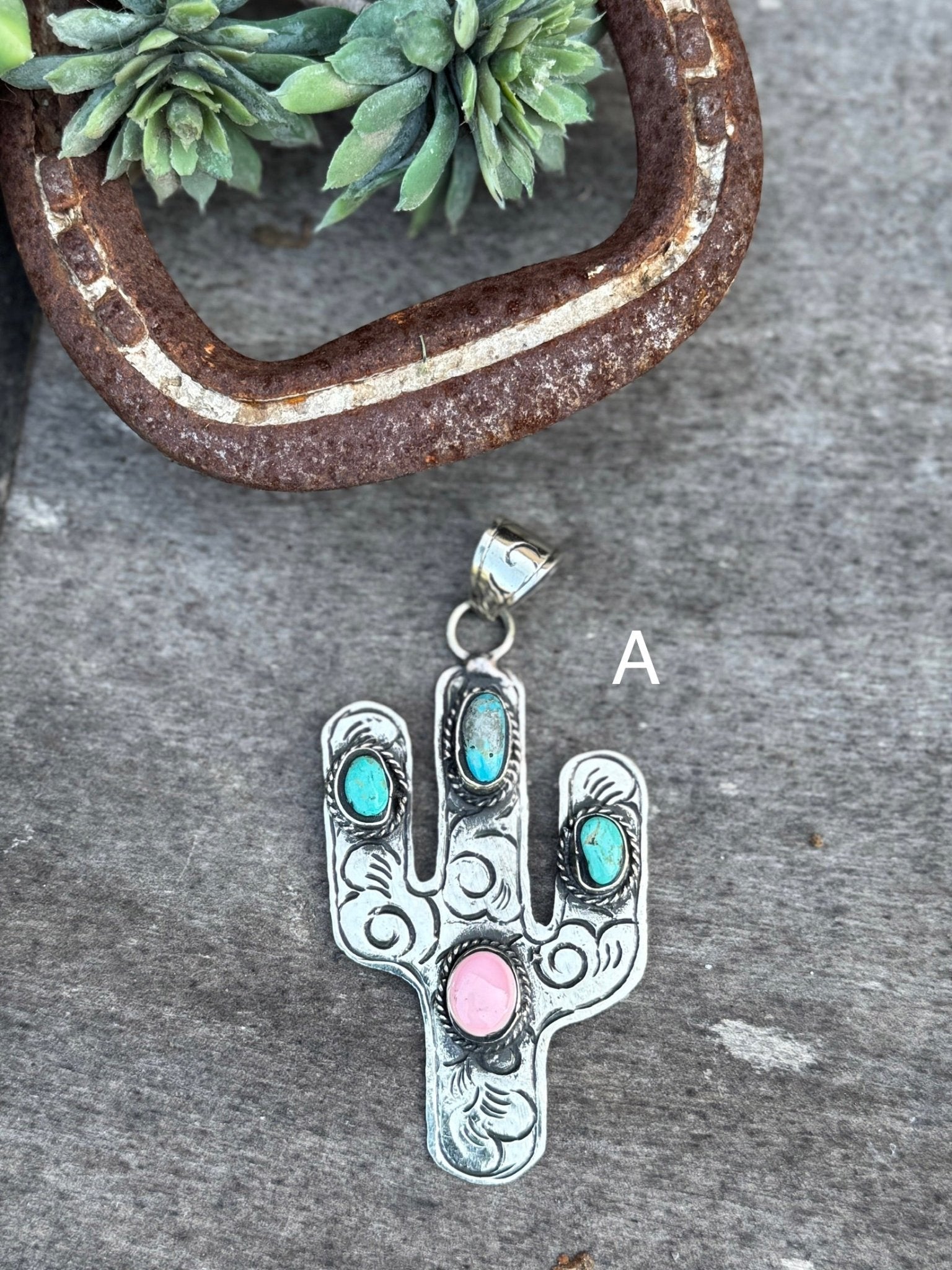 Pink Conch & Kingman Cactus Pendent - Cowgirls & City Chics