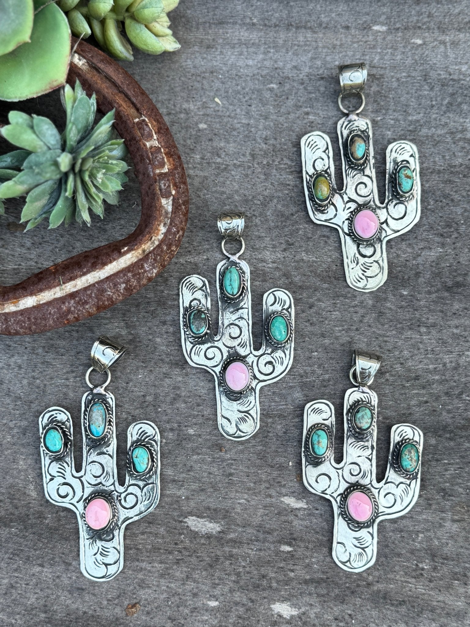 Pink Conch & Kingman Cactus Pendent - Cowgirls & City Chics