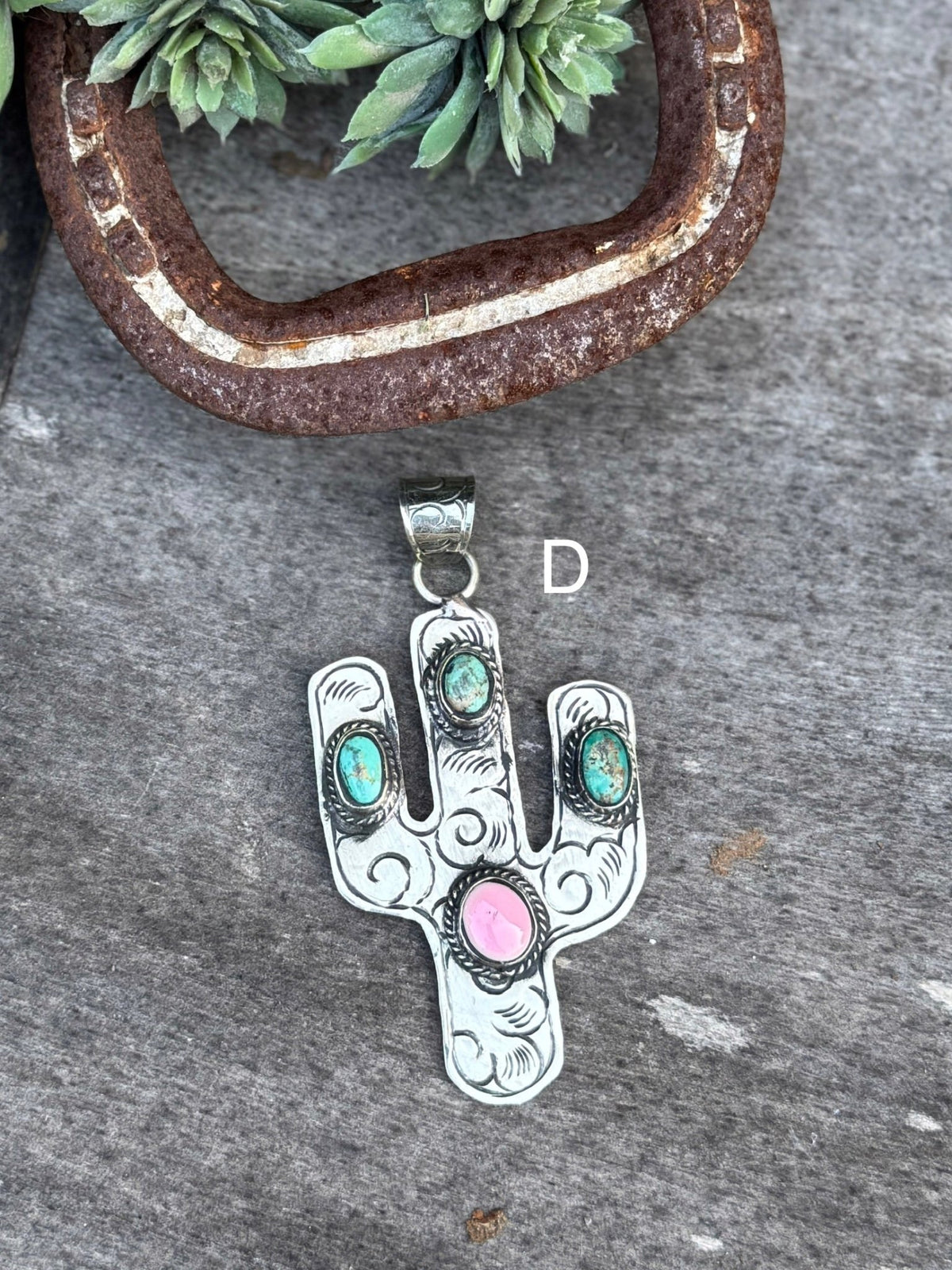 Pink Conch & Kingman Cactus Pendent - Cowgirls & City Chics