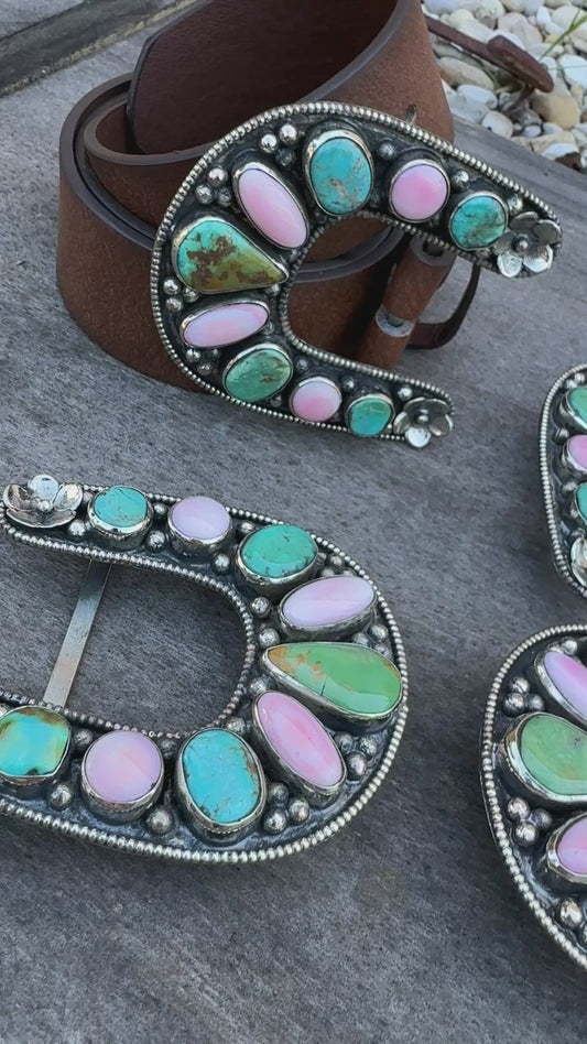 Kingman & Pink Conch Horseshoe Buckle