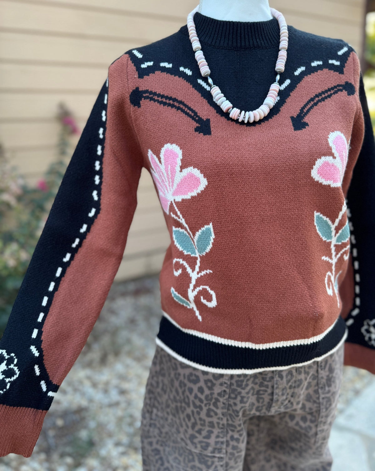 {Retro} Flower Sweater - Cowgirls & City Chics