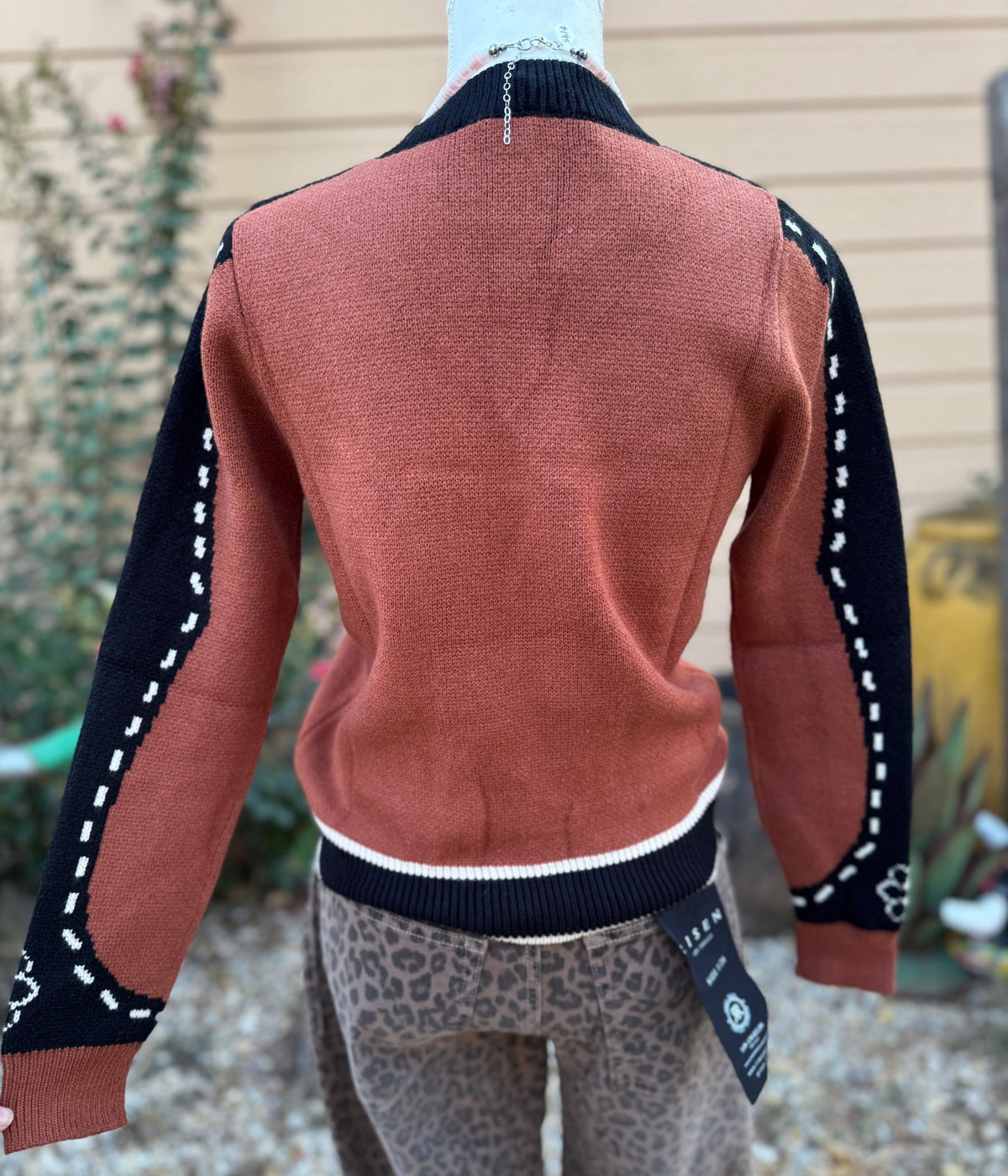 {Retro} Flower Sweater - Cowgirls & City Chics
