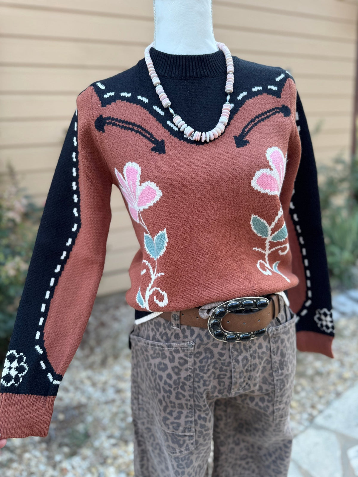 {Retro} Flower Sweater - Cowgirls & City Chics