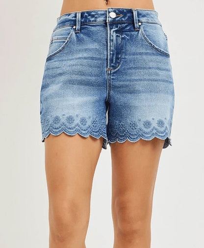 Risen Scallop Denim Shorts - Cowgirls & City Chics