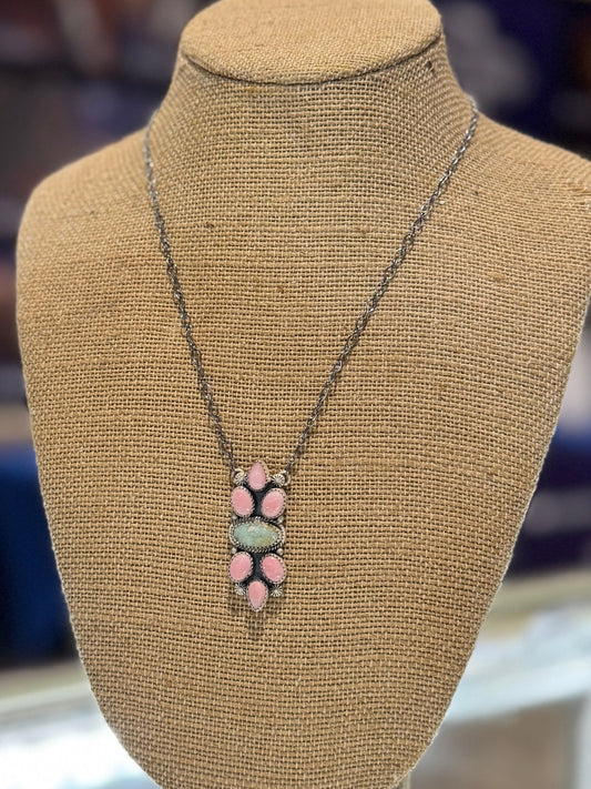 {Roy} Pink Conch & Variscite Cluster Necklace - Cowgirls & City Chics