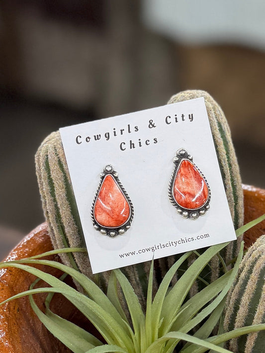 {Tina} Chunky Spiny Oyster Studs - Cowgirls & City Chics