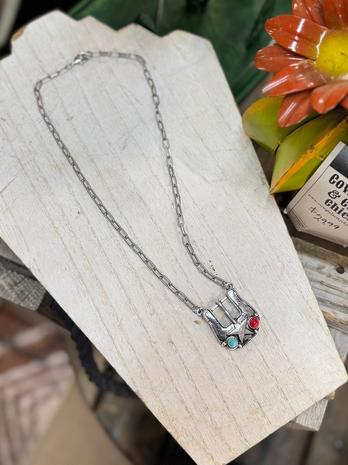 TQ/Red Buckle Star Papperclip Necklace - Cowgirls & City Chics