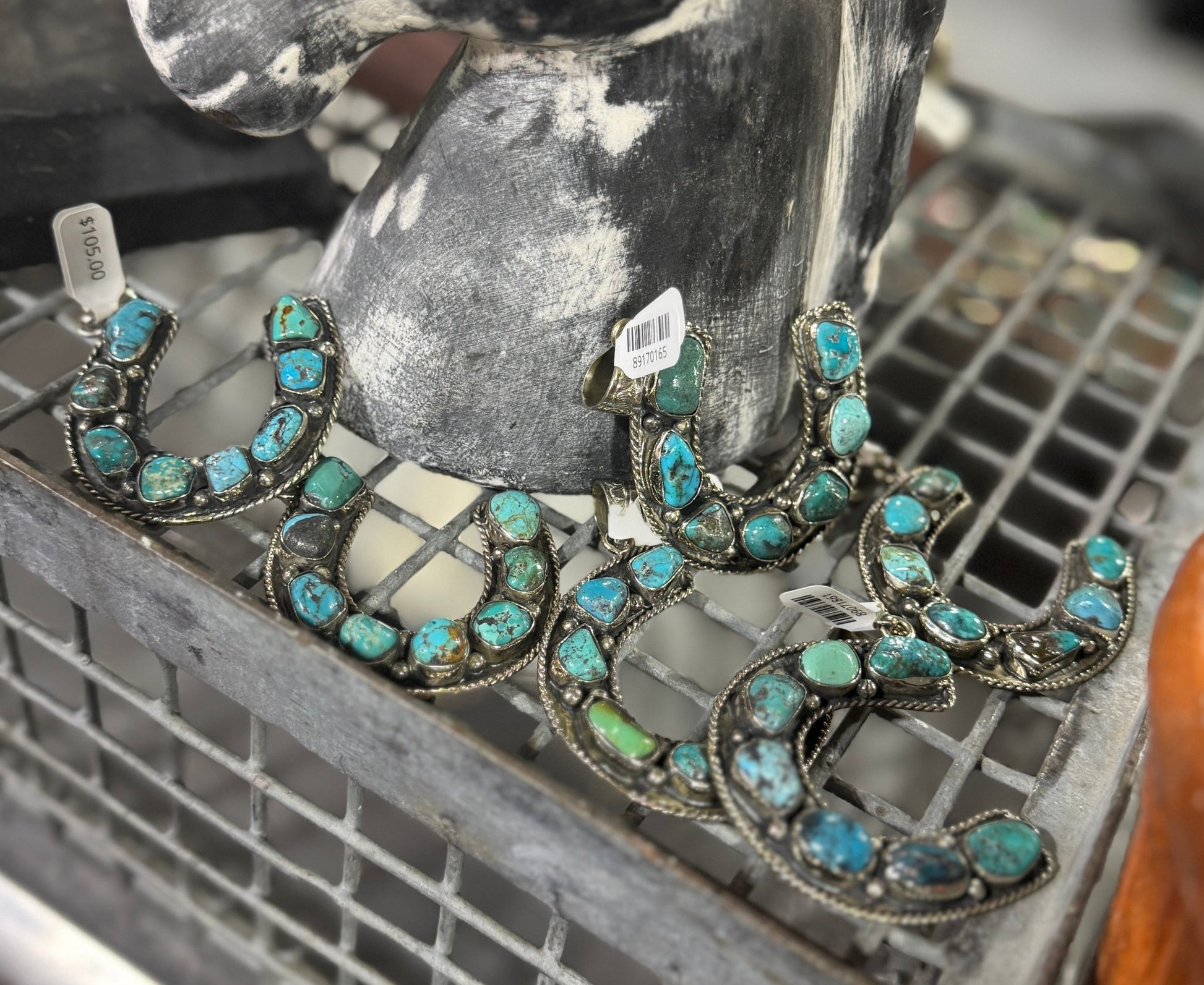 Turquoise Horseshoe Pendent - Cowgirls & City Chics