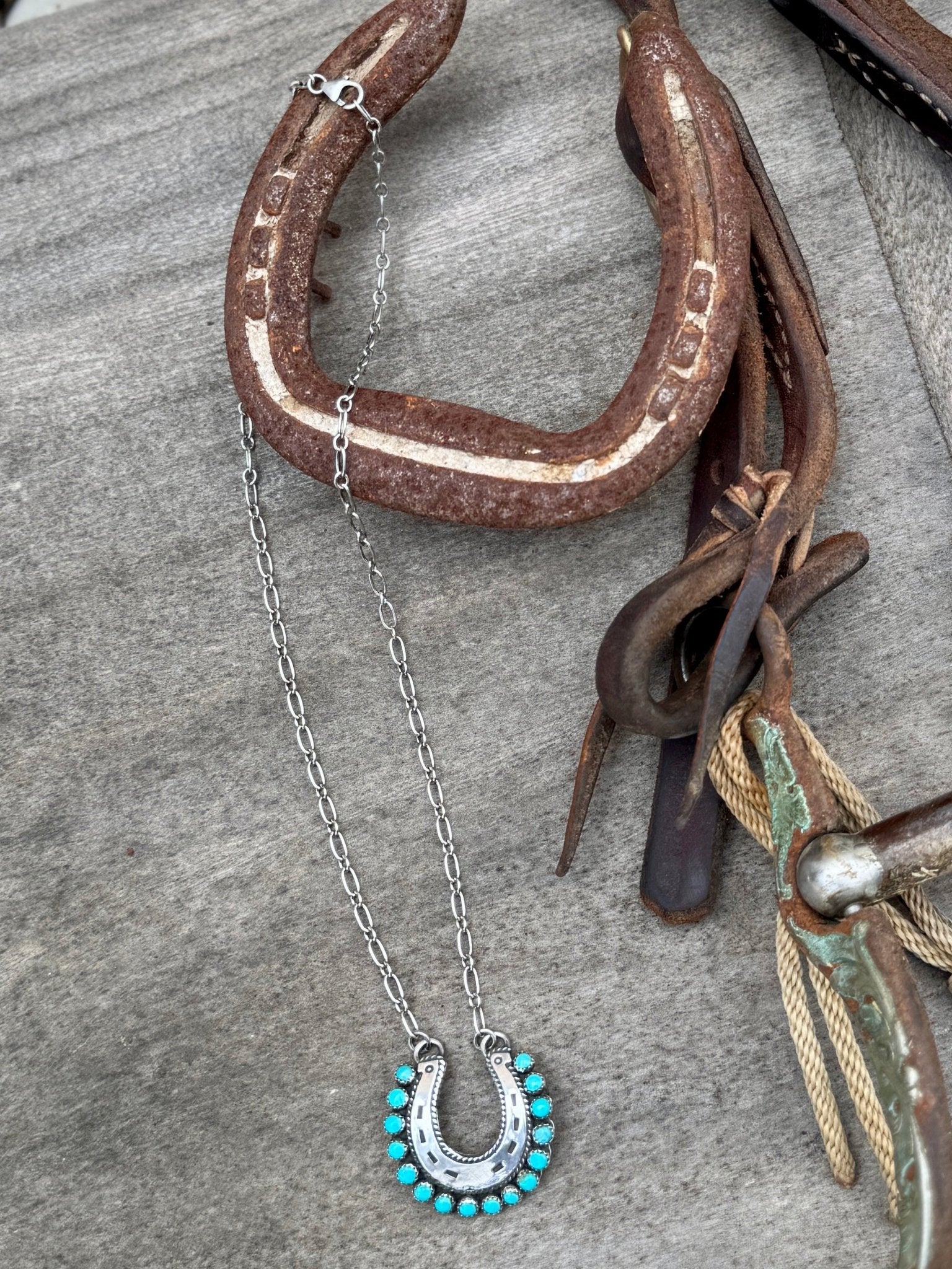 Turquoise Silver Horseshoe Necklace - Cowgirls & City Chics
