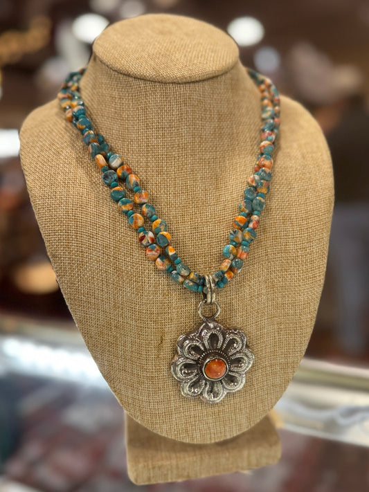 Turquoise & Spiny Oyster Flower Pendent Necklace - Cowgirls & City Chics