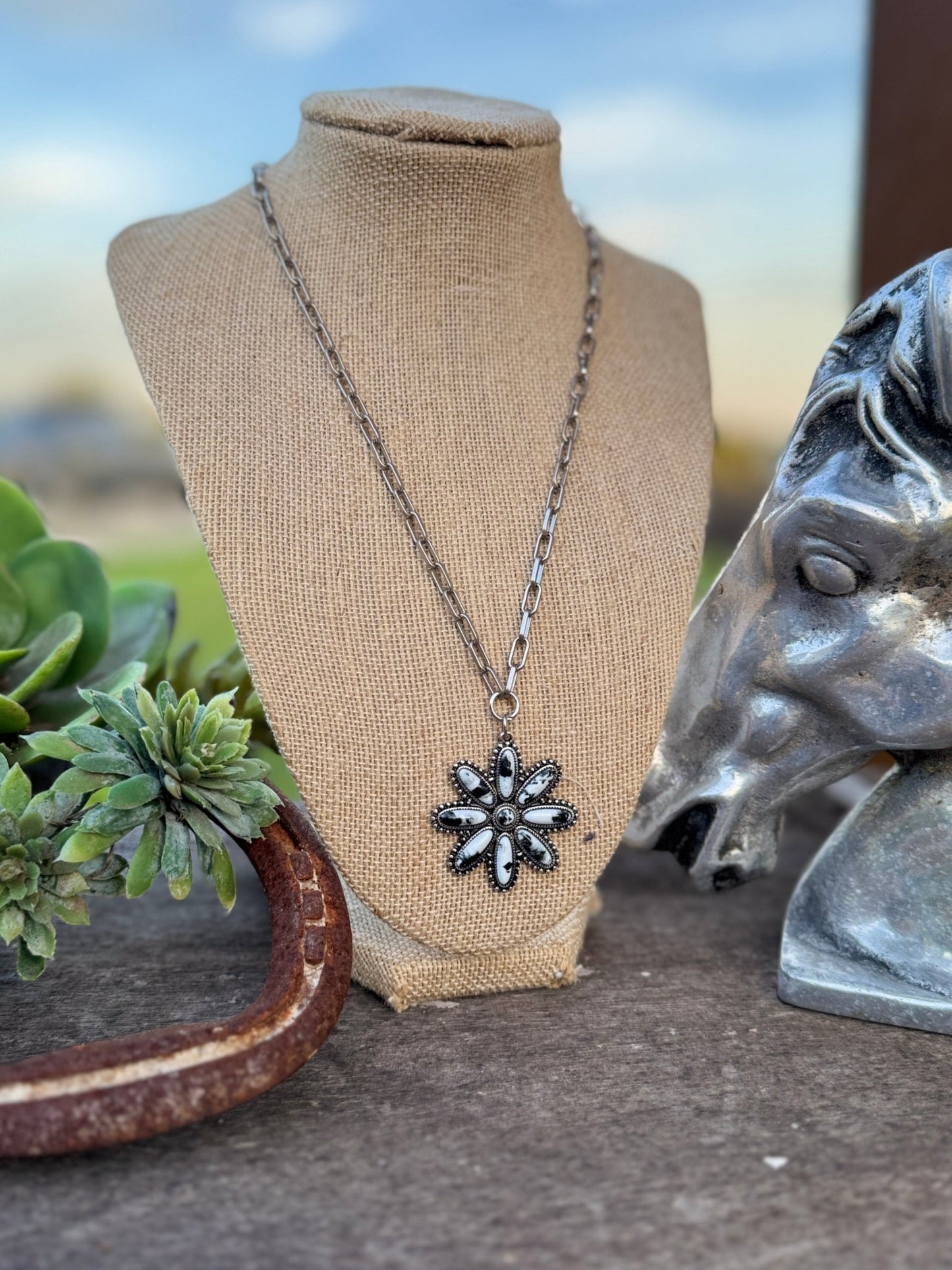 White Rowel Necklace - Cowgirls & City Chics